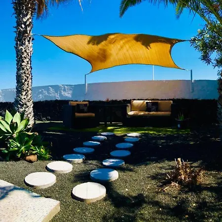 Villa Mariola With Private Pool, Sea View, Sat-tv & Free Wifi