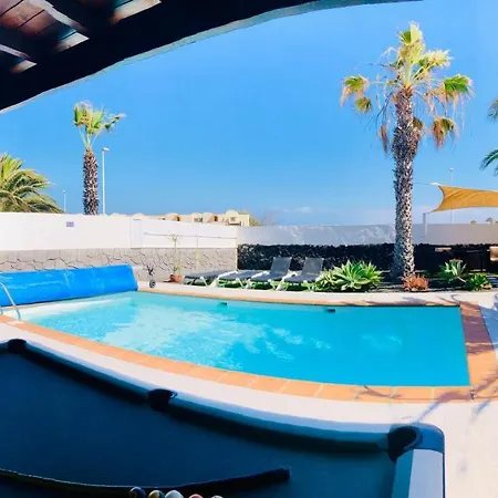 Mariola With Private Pool, Sea View, Sat-tv & Free Wifi *